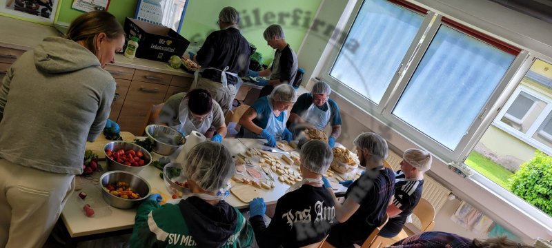 275_20240601_catering_02.jpg